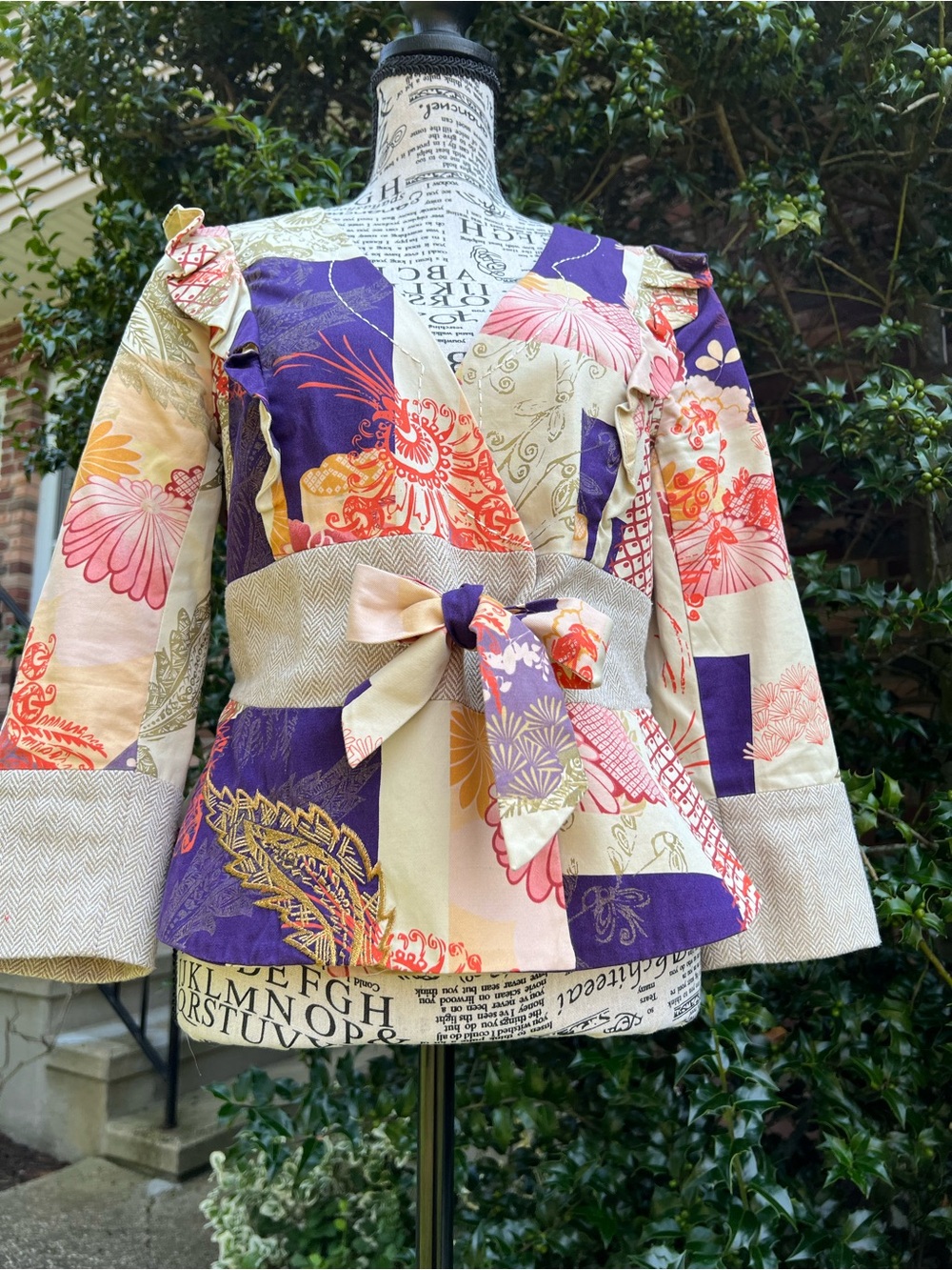 Anthropologie elevenses Floral Patchwork Wrap Blazer in Purple & Cream 8 - Picture 5 of 16